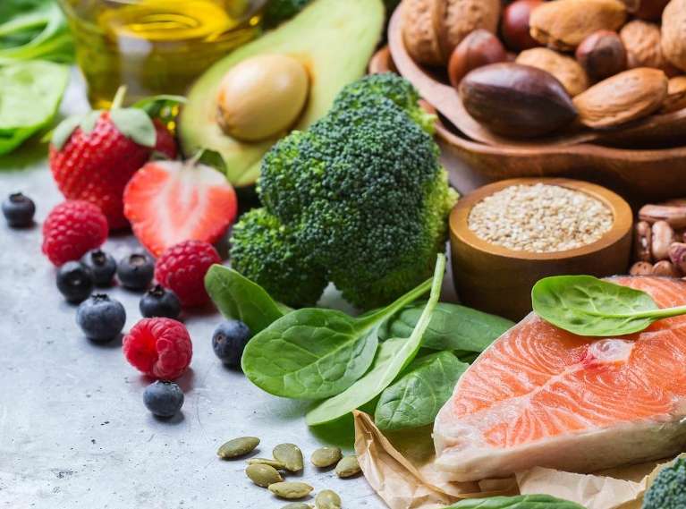 Healthy fruits and vegetables